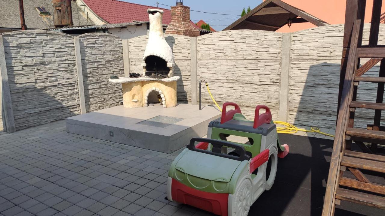 Vila Lexus Veľký Meder Exterior foto