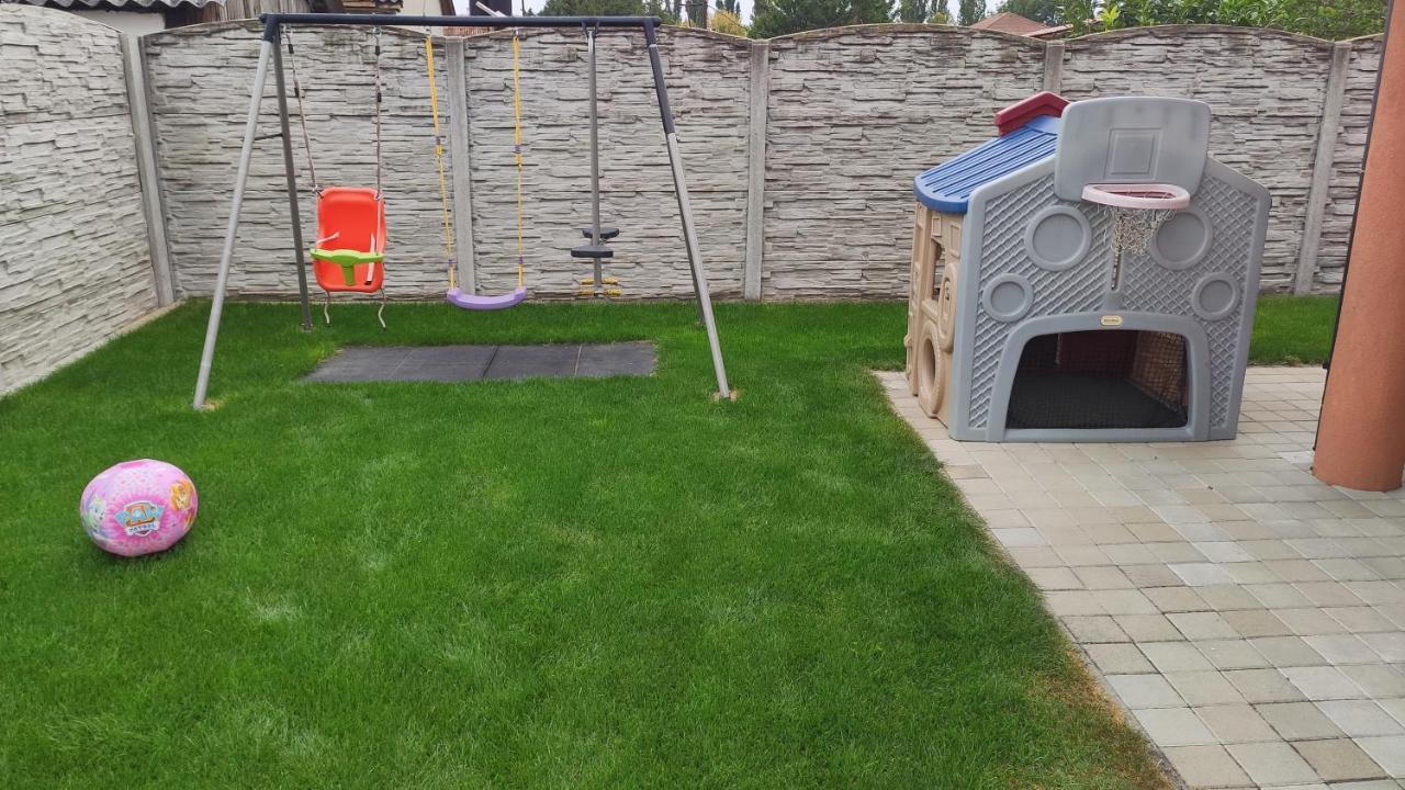 Vila Lexus Veľký Meder Exterior foto